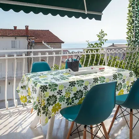 Apartments Makarska Daire