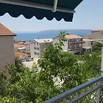 Apartments Makarska דירה *
