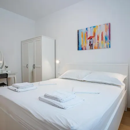 Apartman Apartments Makarska
