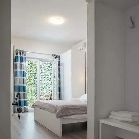 Apartments Makarska *