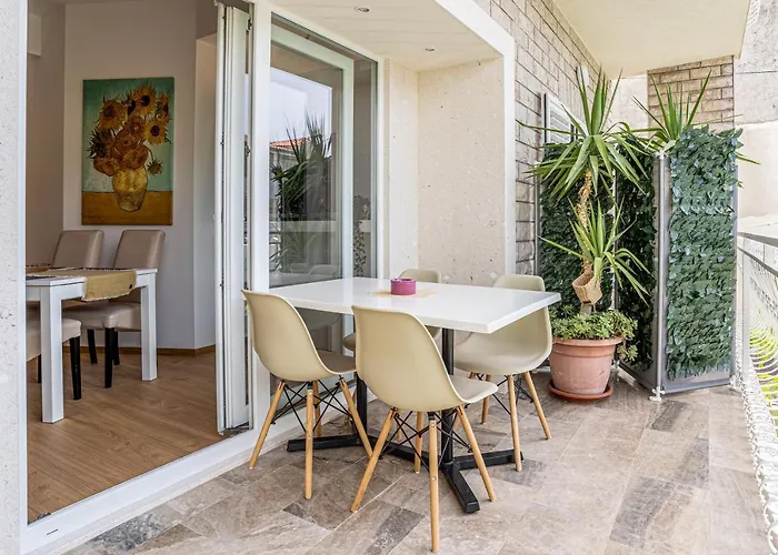 Apartman Apartments Makarska